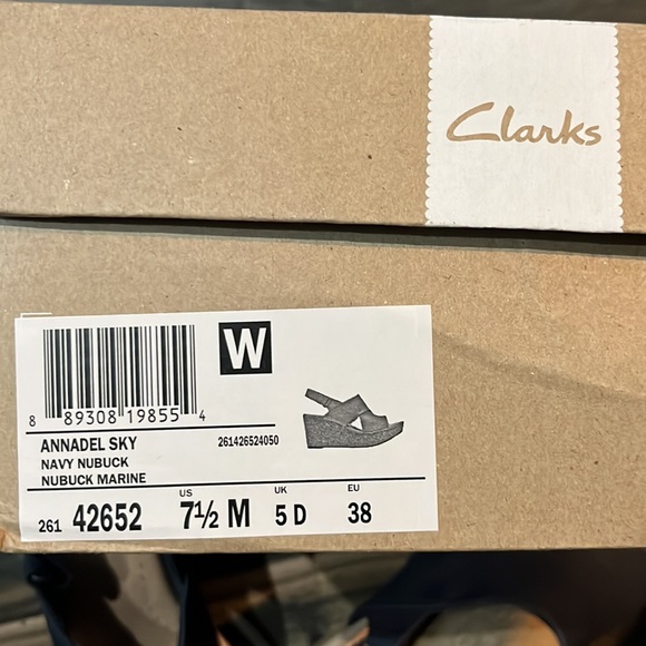 Brand new, never worn Clark navy Annadel Sky wedge sandal - Picture 2 of 3